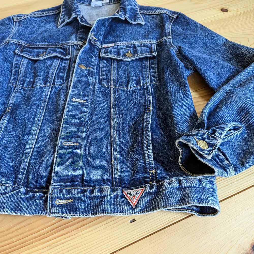 Vintage GUESS Denim Trucker Jean Jacket Georges Marciano Stonewash Blue Large - Picture 4 of 14
